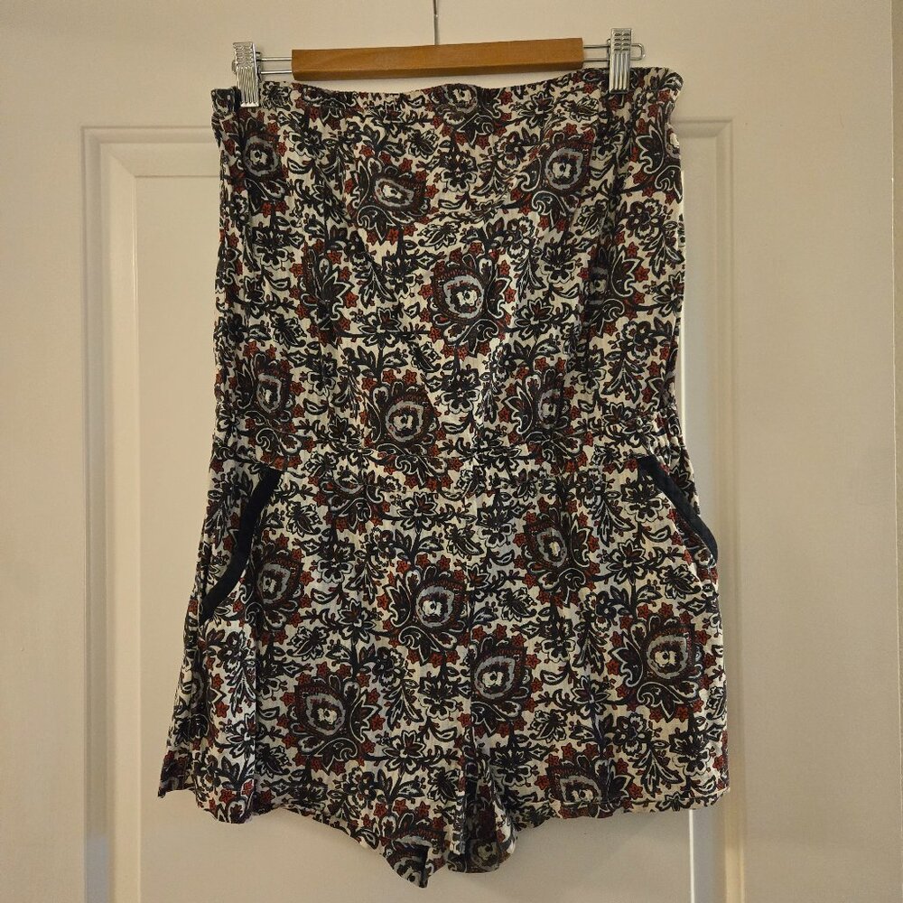 Ann Taylor Loft Blue/Red/White Floral Strapless Short Jumpsuit, Size M.